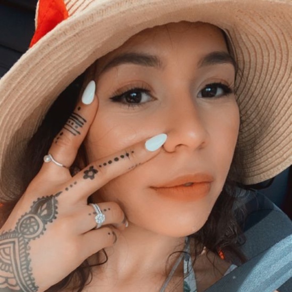 Meet your Posher, Daria - Picture 1 of 1